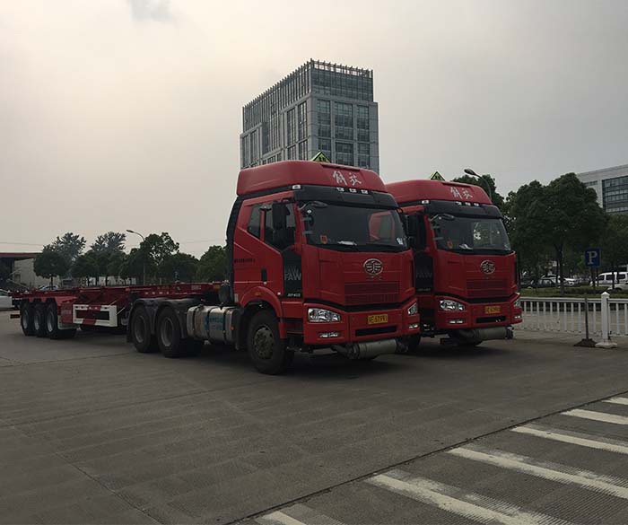 大型危險(xiǎn)品 車(chē)輛